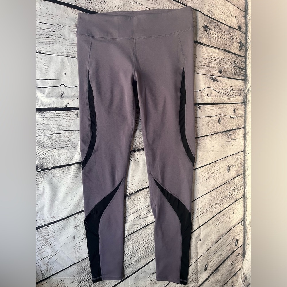 Fabletics Purple & Black Mesh leggings Size Medium